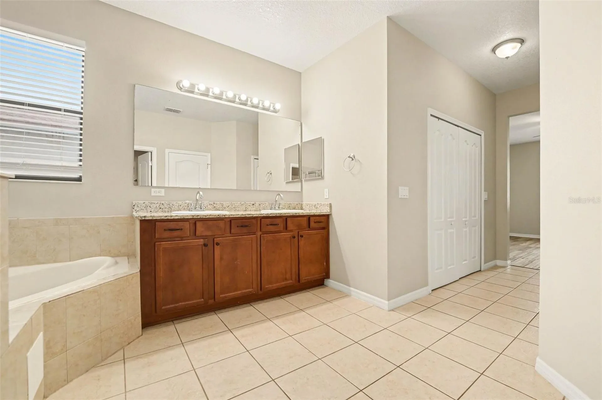 2727 Eagle Cliff Drive Kissimmee FL 34746