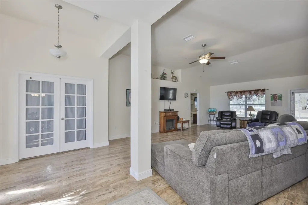 14261 English Sparrow Road Brooksville FL 34614