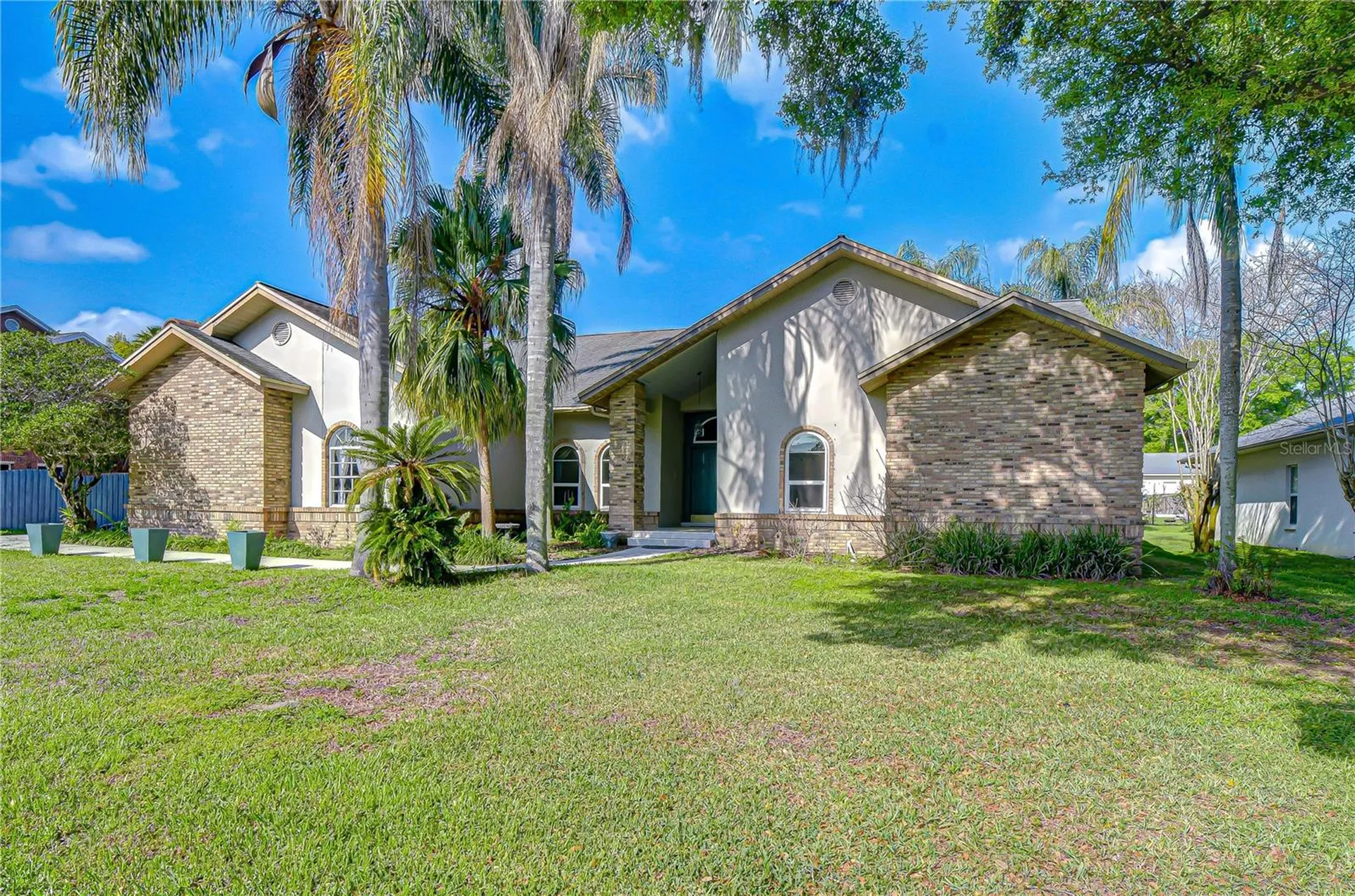 3006 Drakes Landing Court Valrico FL 33596
