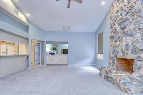 3006 Drakes Landing Court Valrico FL 33596