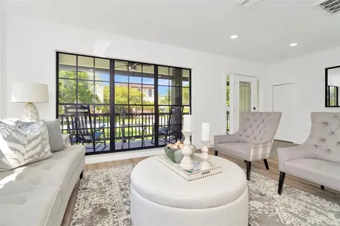 4902 W San Rafael Street Tampa FL 33629