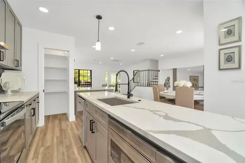 4902 W San Rafael Street Tampa FL 33629