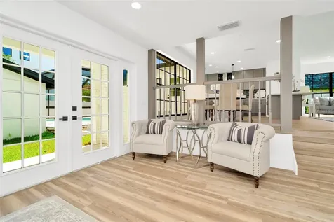 4902 W San Rafael Street Tampa FL 33629