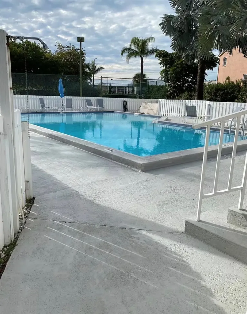 1125 Pinellas Bayway S St Petersburg FL 33715