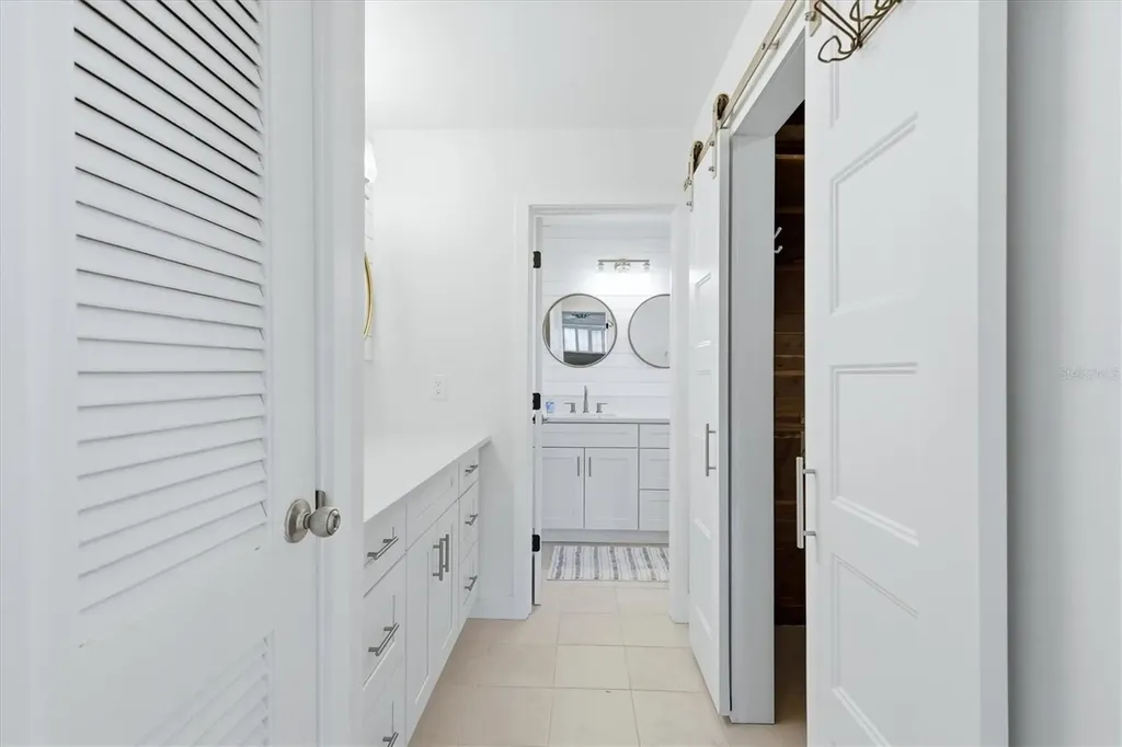 616 Lyons Lane Longboat Key FL 34228