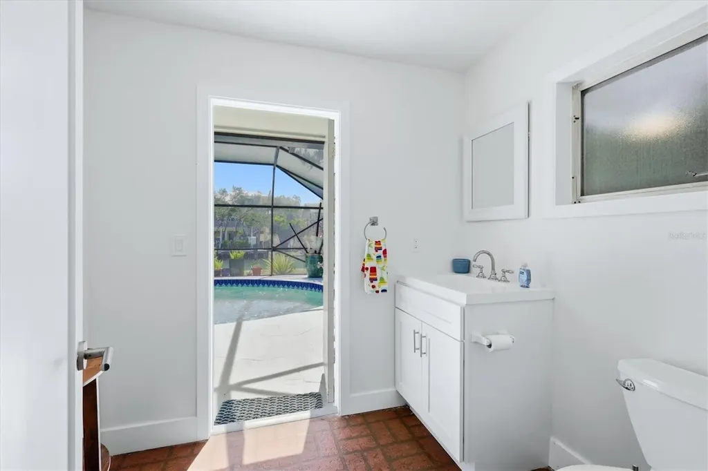 616 Lyons Lane Longboat Key FL 34228