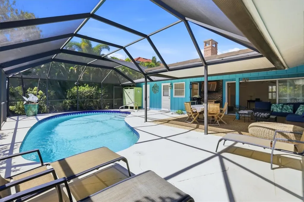 616 Lyons Lane Longboat Key FL 34228