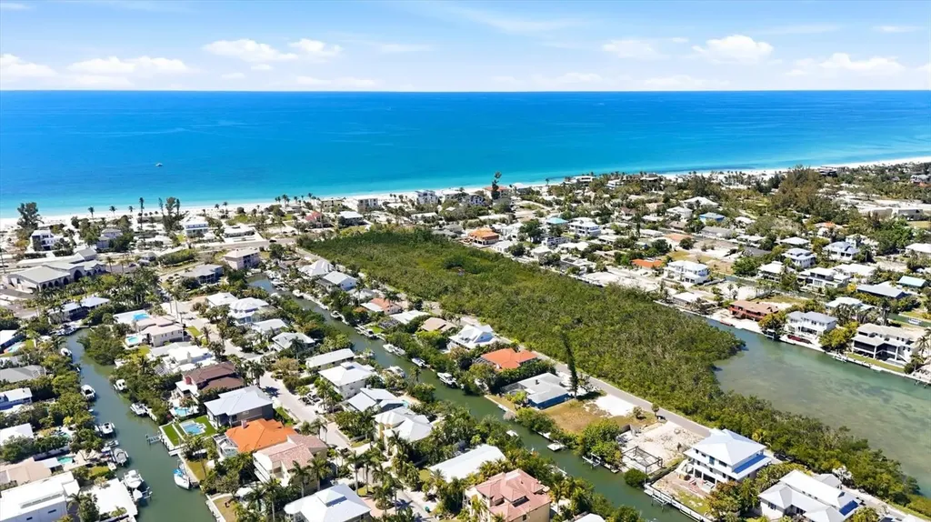 616 Lyons Lane Longboat Key FL 34228