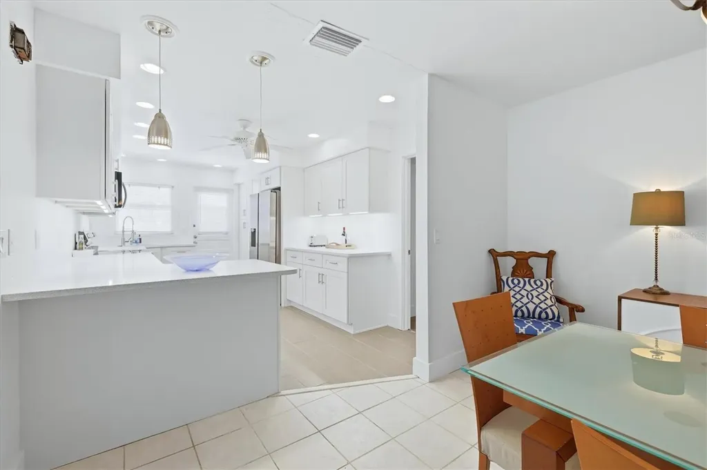 616 Lyons Lane Longboat Key FL 34228