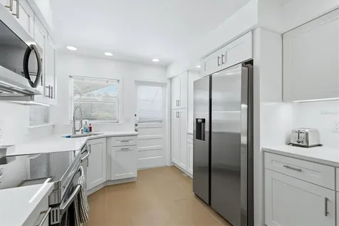 616 Lyons Lane Longboat Key FL 34228