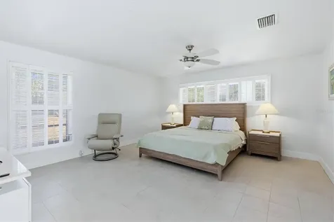 616 Lyons Lane Longboat Key FL 34228