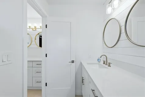 616 Lyons Lane Longboat Key FL 34228