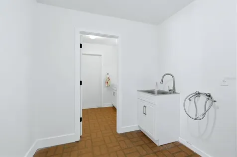 616 Lyons Lane Longboat Key FL 34228