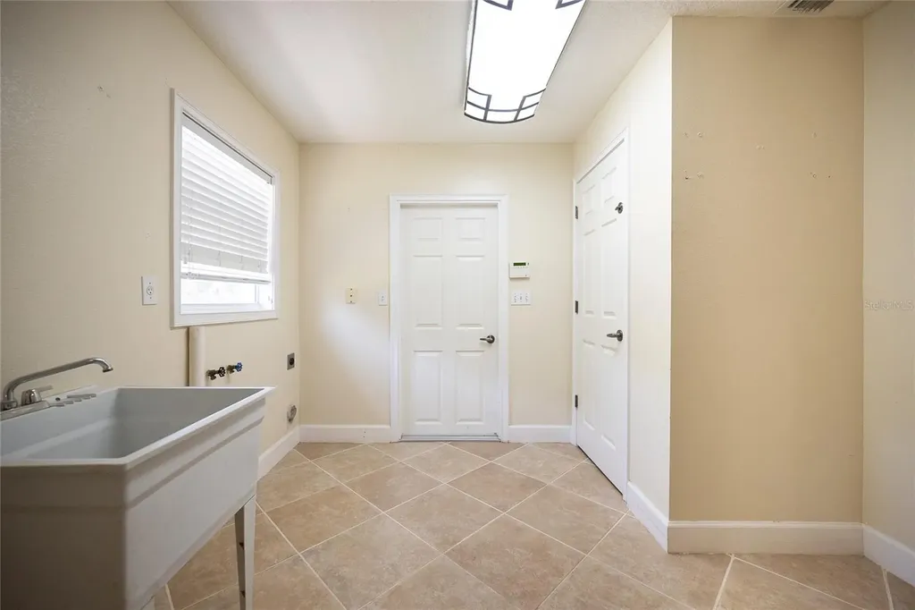 3313 Westshore Drive St Cloud FL 34772