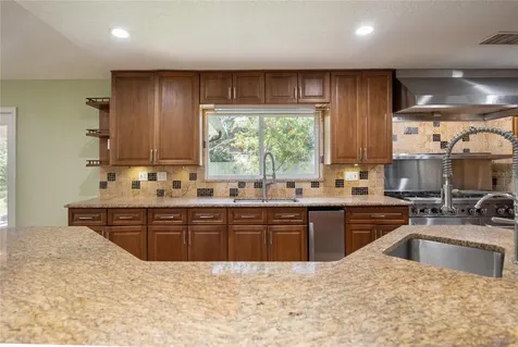 3313 Westshore Drive St Cloud FL 34772