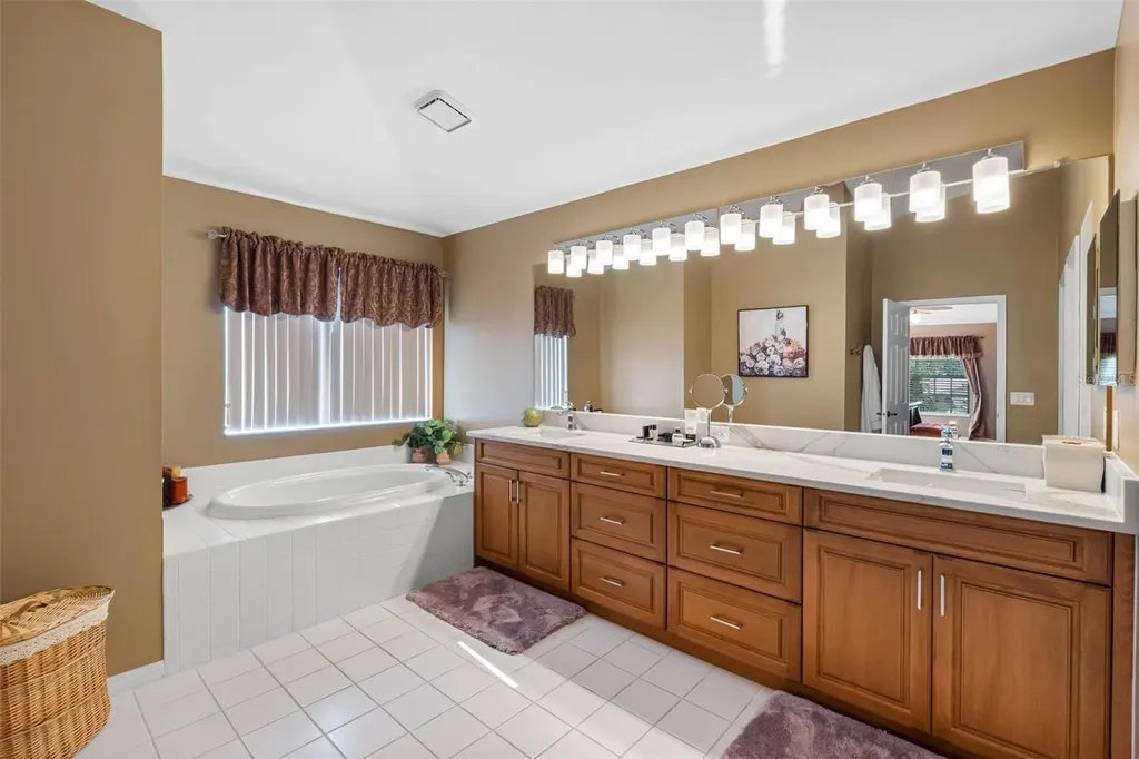 1872 Eagle Trace Boulevard Palm Harbor FL 34685