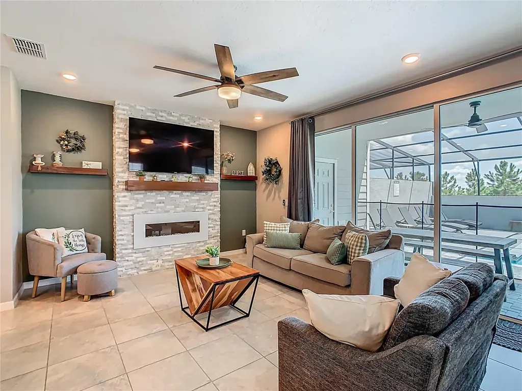 967 Paradise Drive Davenport FL 33897