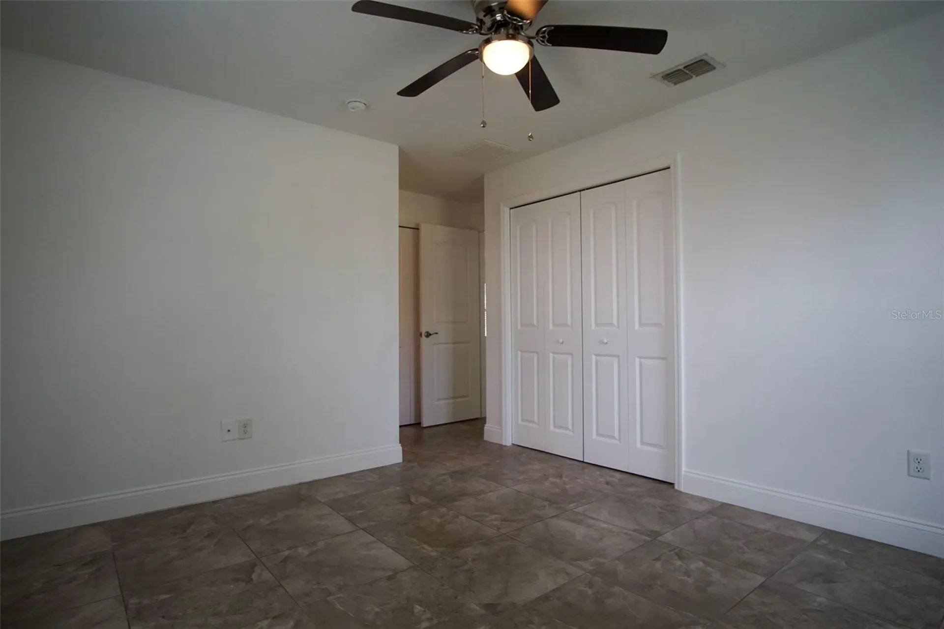 217 W Maple Street Davenport FL 33837
