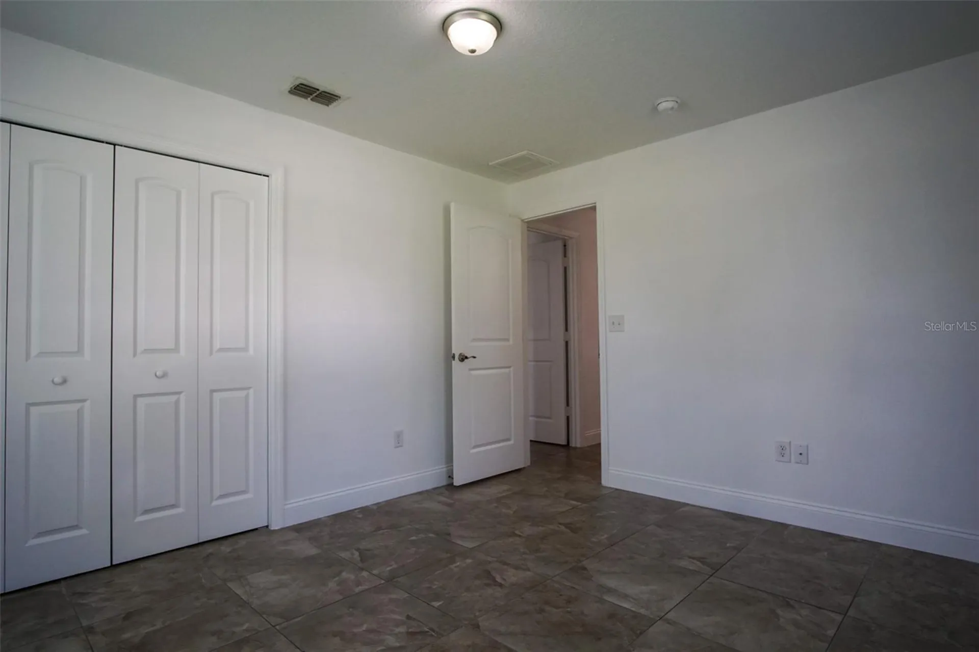 217 W Maple Street Davenport FL 33837
