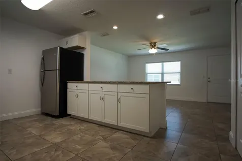 217 W Maple Street Davenport FL 33837