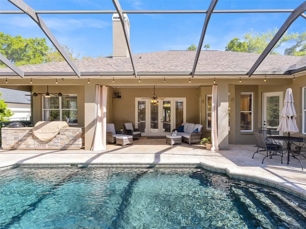 6107 Kingbird Manor Drive Lithia FL 33547