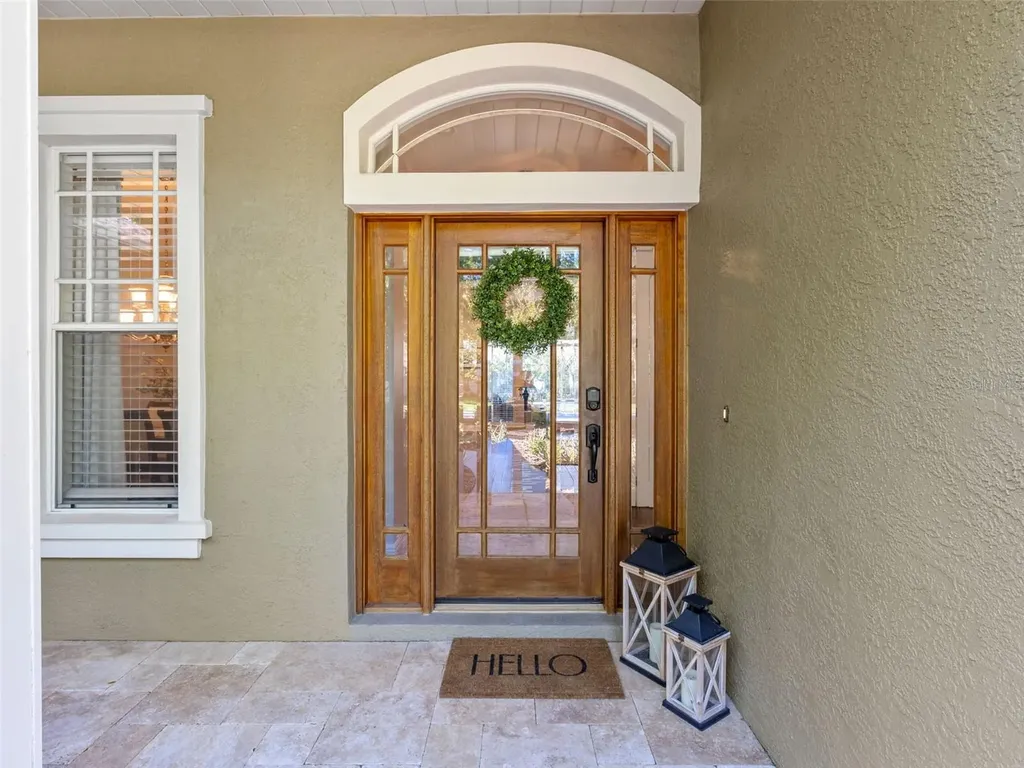 6107 Kingbird Manor Drive Lithia FL 33547