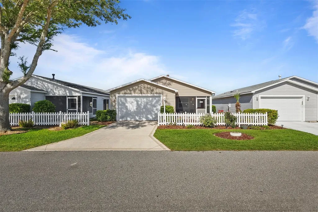 880 Allagash Avenue The Villages FL 32162