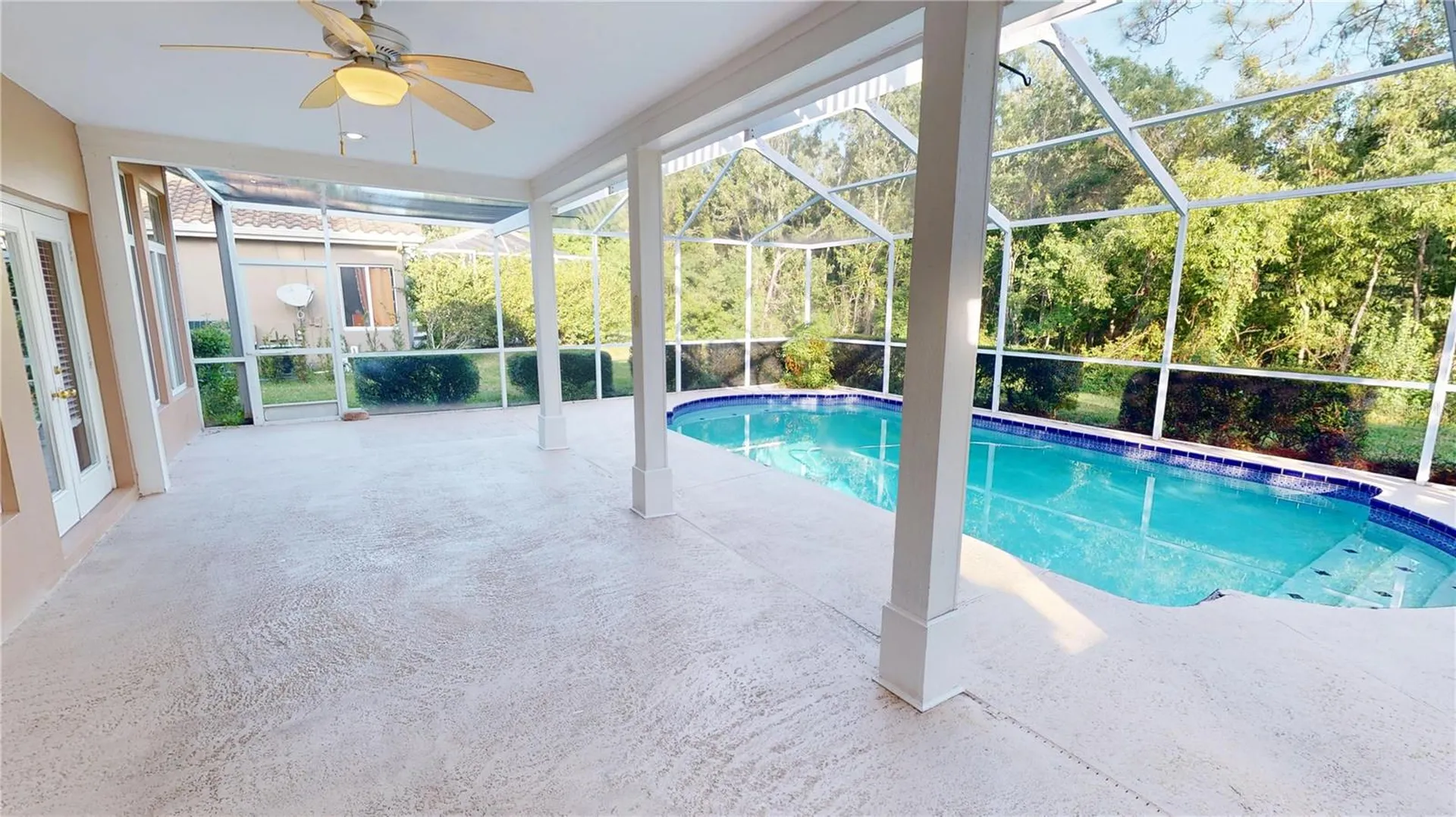 17833 Green Willow Drive Tampa FL 33647