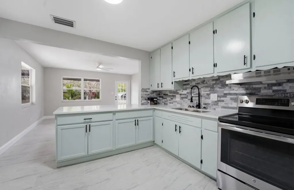 4313 Midland Road Sarasota FL 34231