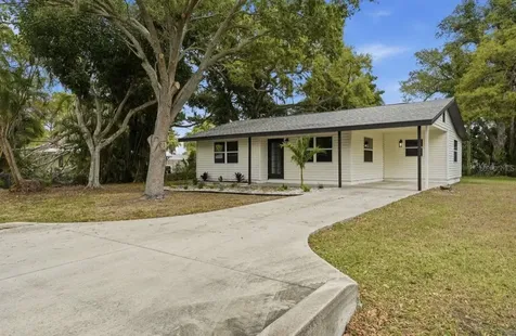 4313 Midland Road Sarasota FL 34231