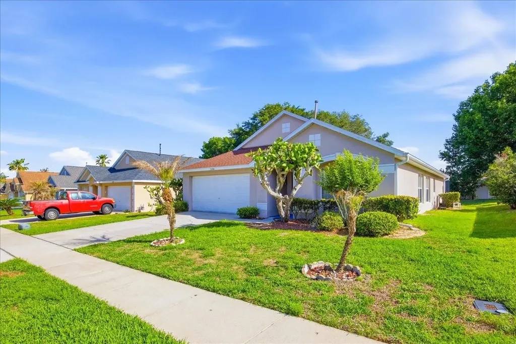 15702 Bay Vista Drive Clermont FL 34714