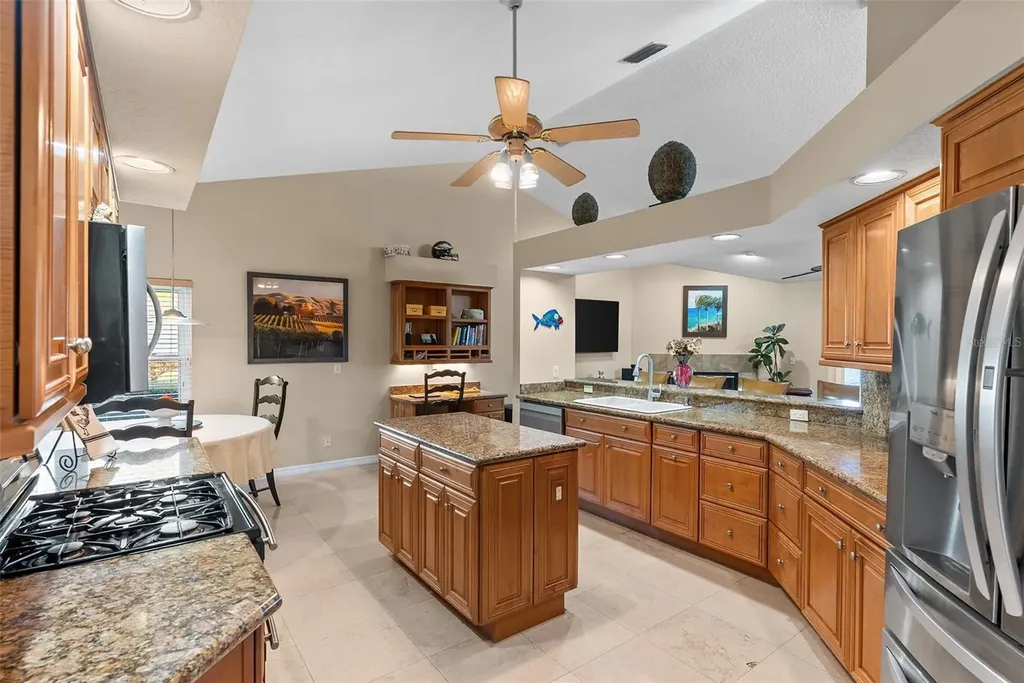 4731 Coconut Palm Circle NE St Petersburg FL 33703