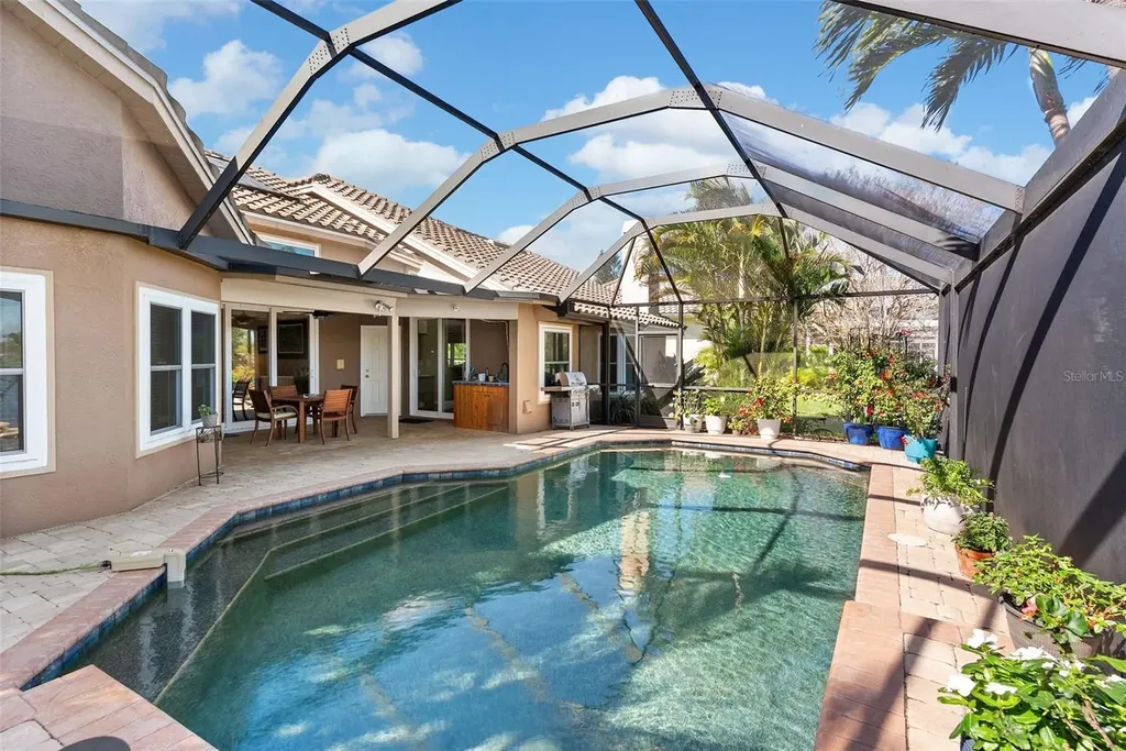 4731 Coconut Palm Circle NE St Petersburg FL 33703