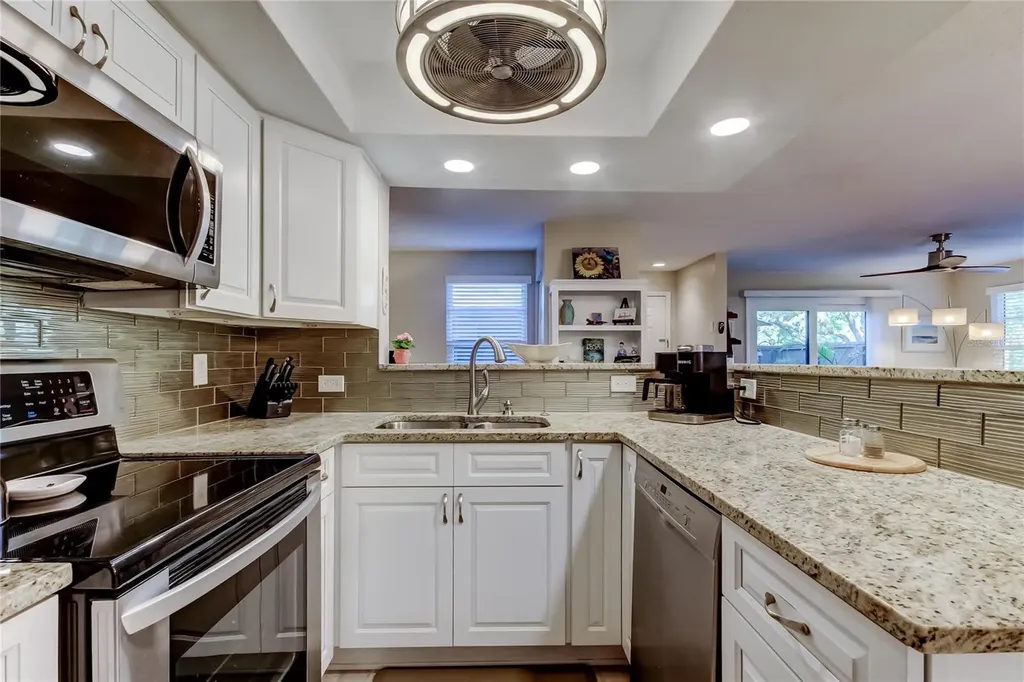 1407 Lennox Road E Palm Harbor FL 34683