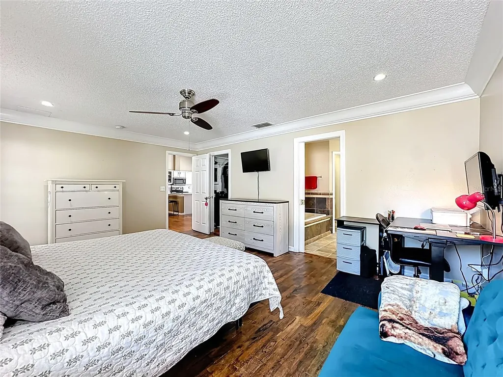 1212 Demoiselle Street Groveland FL 34736
