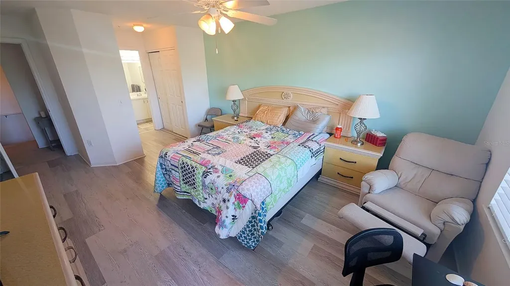 850 S Tamiami Trail Sarasota FL 34236