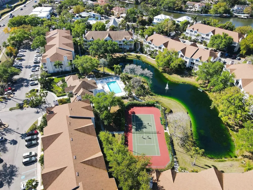 850 S Tamiami Trail Sarasota FL 34236