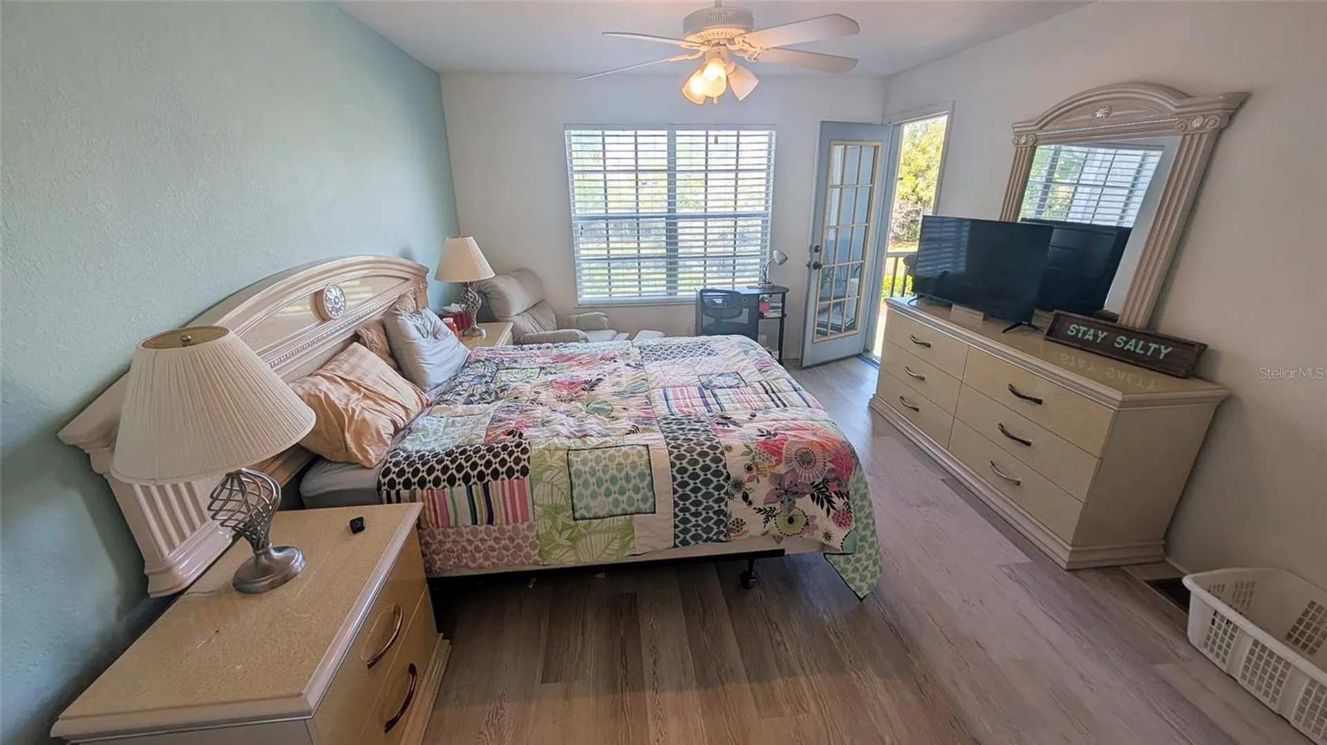 850 S Tamiami Trail Sarasota FL 34236