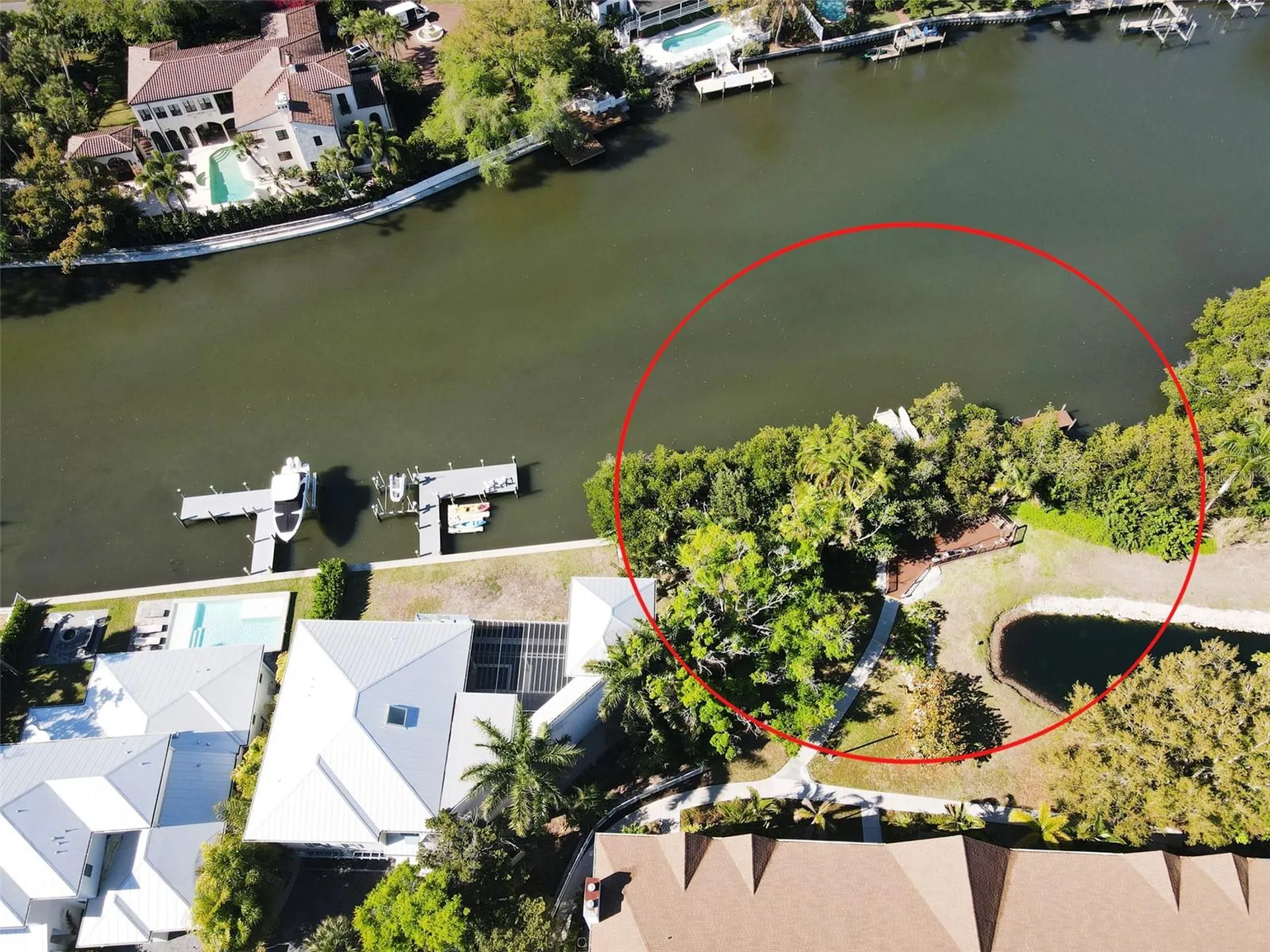 850 S Tamiami Trail Sarasota FL 34236