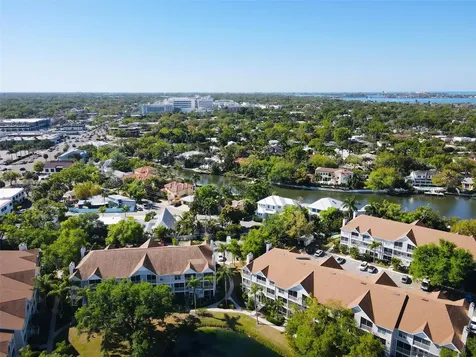 850 S Tamiami Trail Sarasota FL 34236