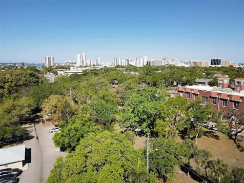 850 S Tamiami Trail Sarasota FL 34236