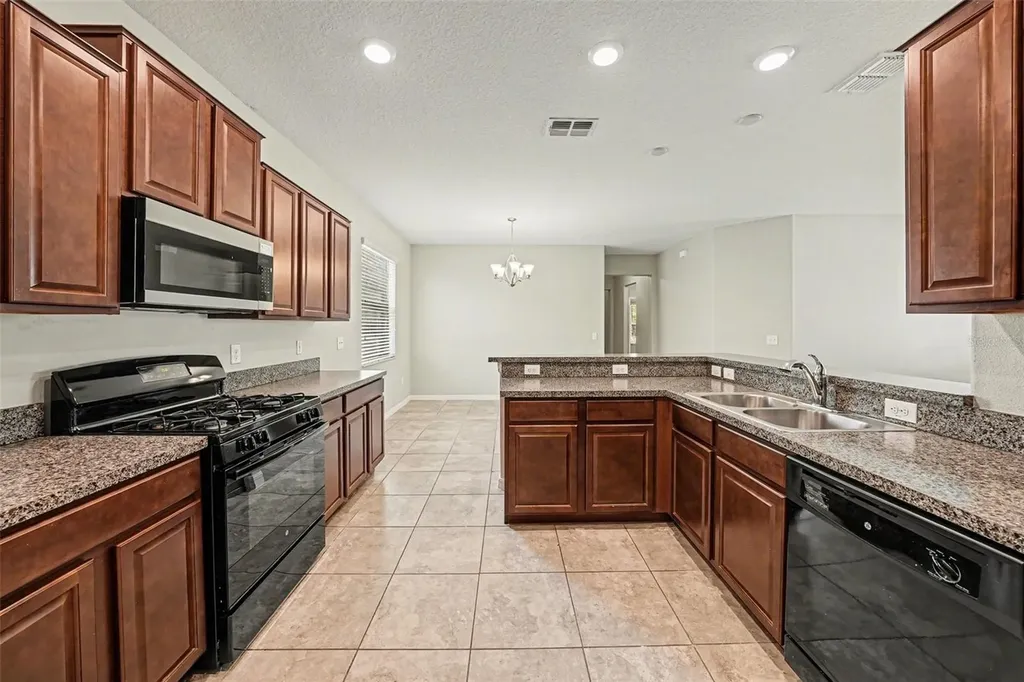 21081 Pleasant Plains Parkway Land O Lakes FL 34637