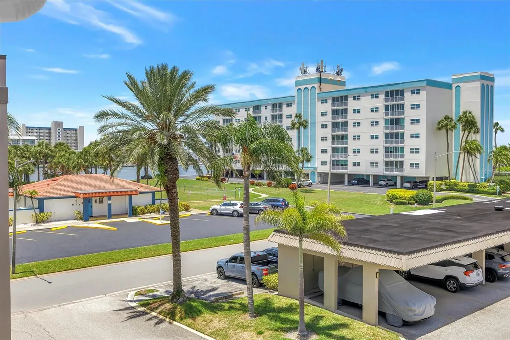 10215 Regal Drive Largo FL 33774