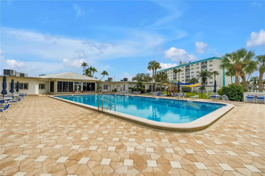 10215 Regal Drive Largo FL 33774
