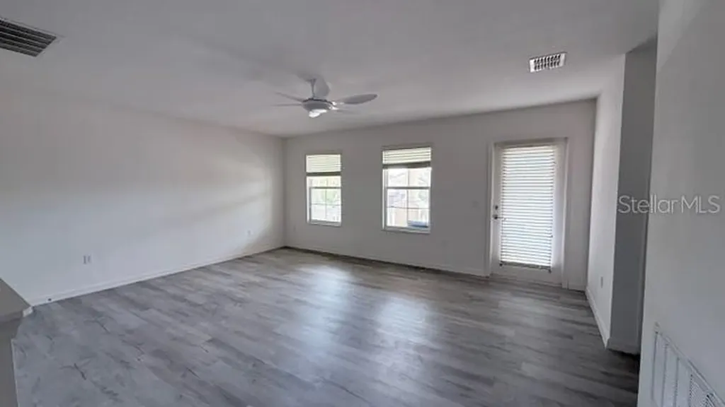 3879 Shoreside Drive Kissimmee FL 34746