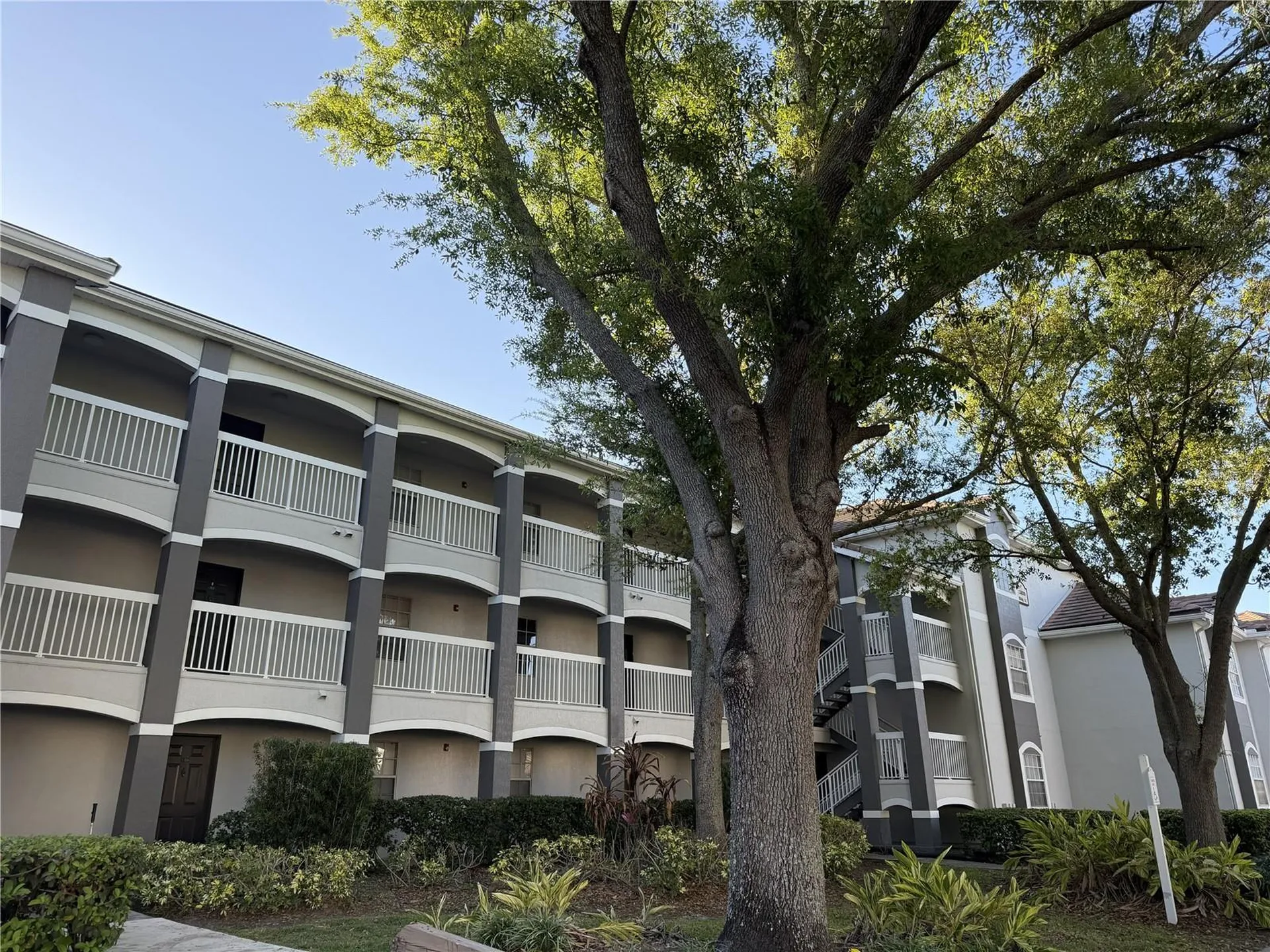 13839 Fairway Island Drive Orlando FL 32837