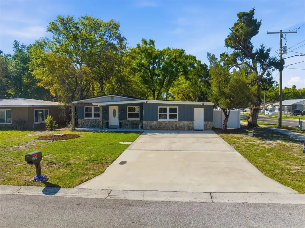 8001 N Ola Avenue Tampa FL 33604