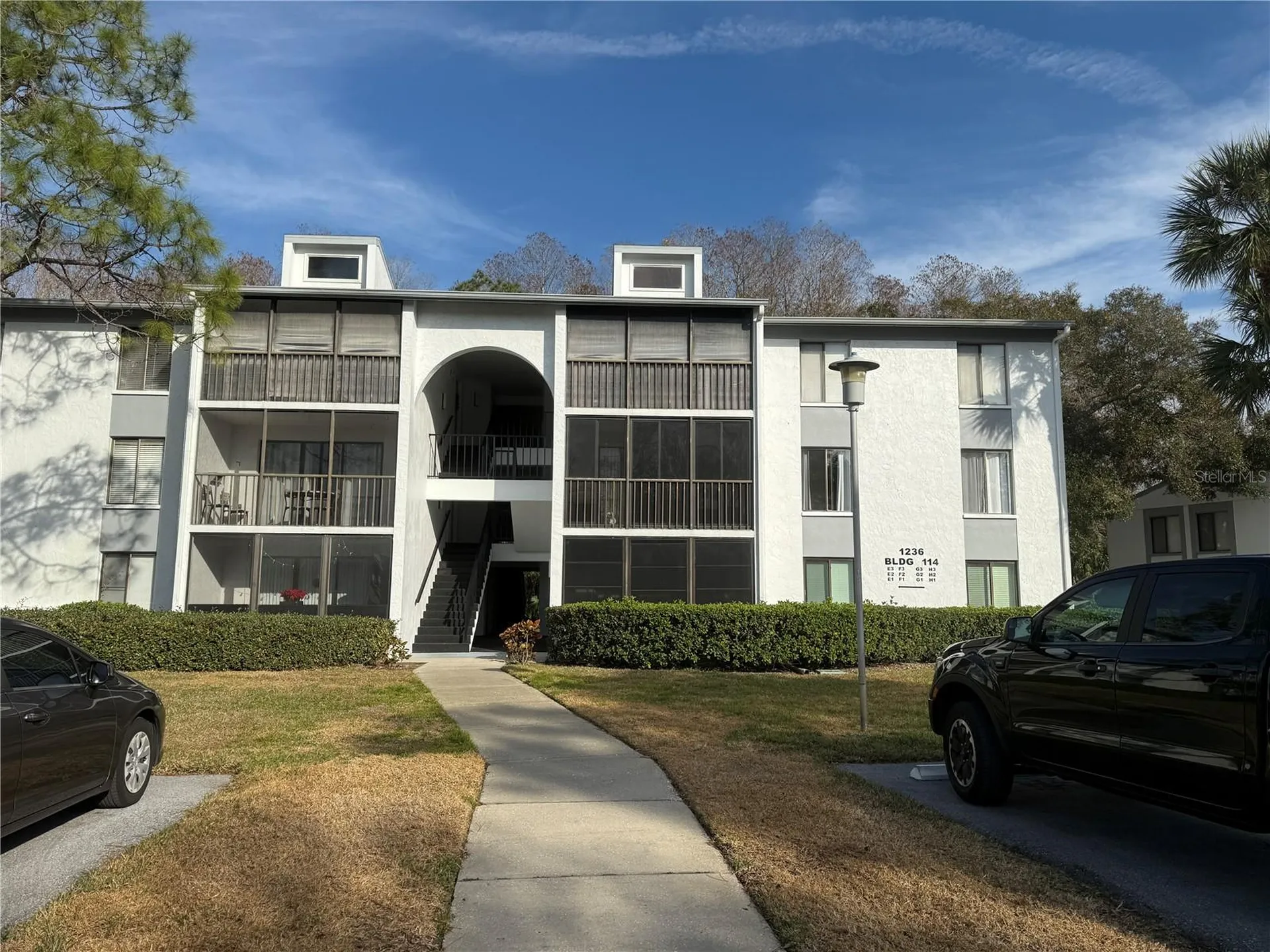 1236 Pine Ridge Circle W Tarpon Springs FL 34688