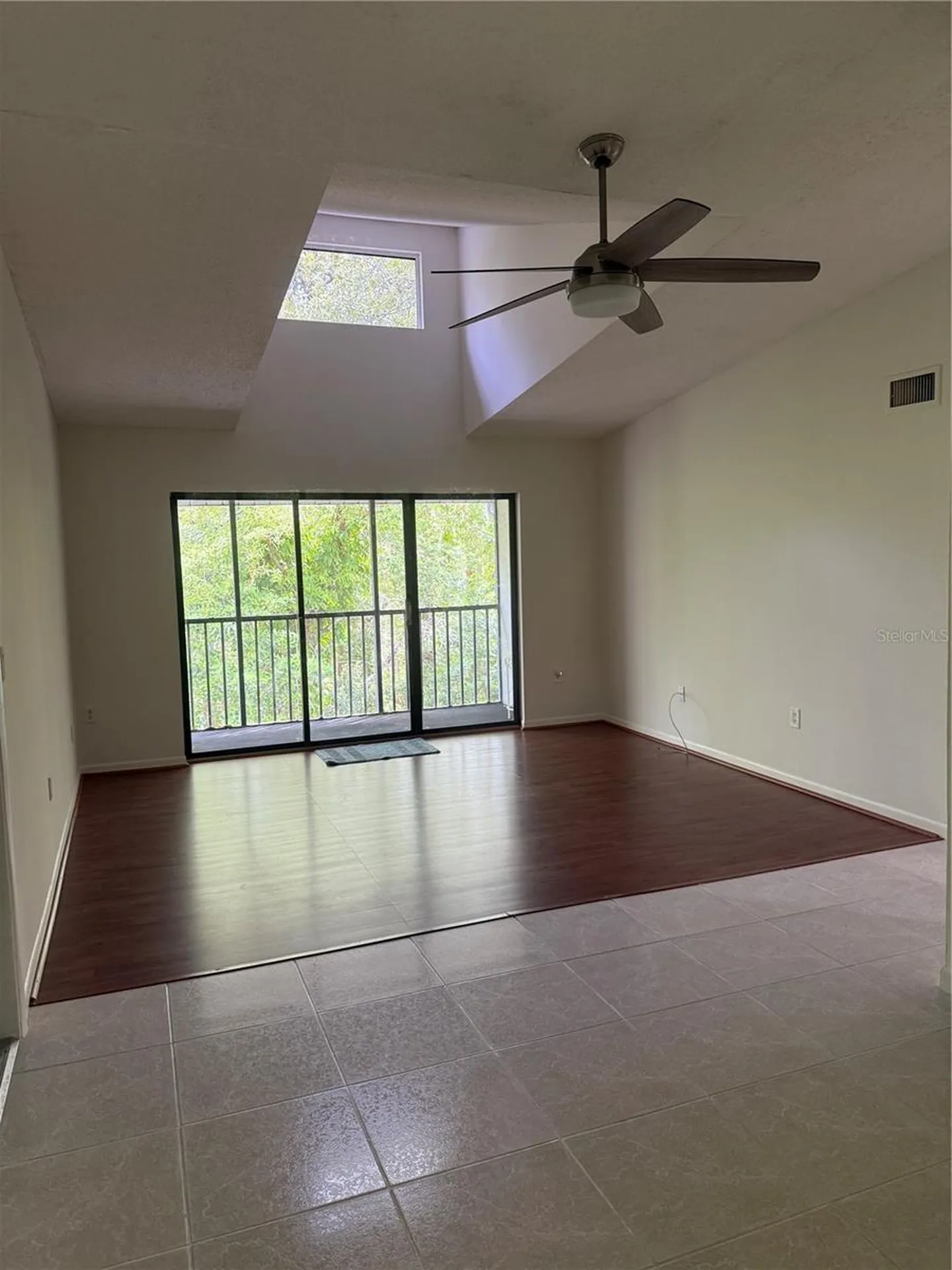 1236 Pine Ridge Circle W Tarpon Springs FL 34688