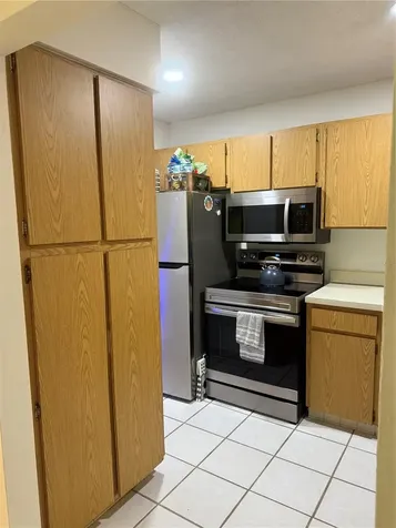 1236 Pine Ridge Circle W Tarpon Springs FL 34688